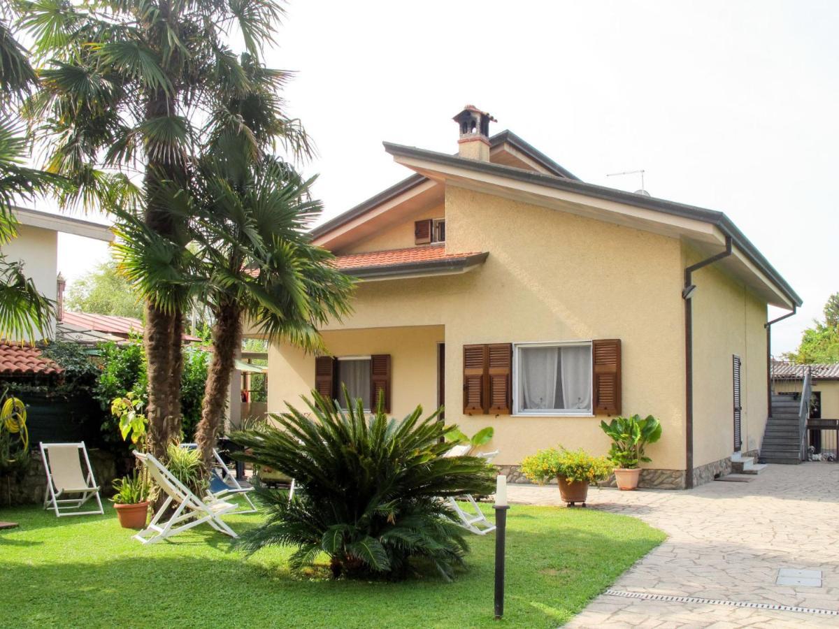 Apartment Emiliano By Interhome Marina di Massa Exterior foto
